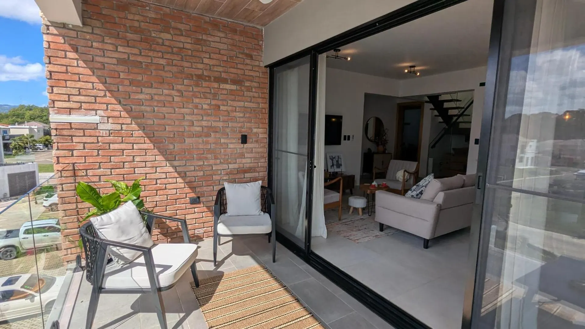 Mountain View Penthouse Condo Munoz